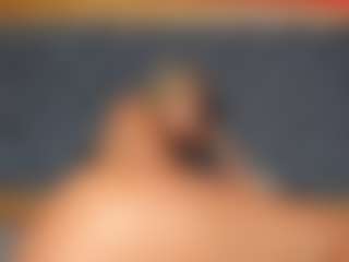 YayaHilton's Live Sex Cam Show