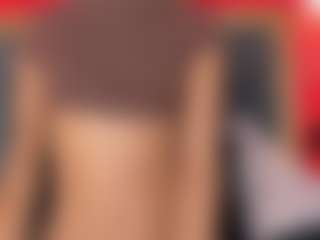 YayaHilton's Live Sex Cam Show