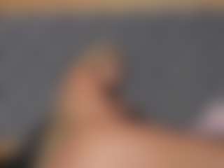 Live cam show with YayaHilton - Brown Eyes Teen (18+) on Camiplay Live