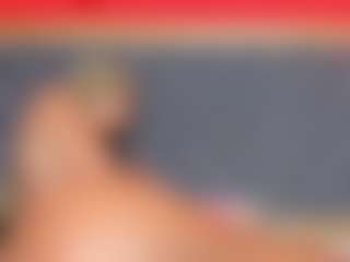 YayaHilton's Live Sex Cam Show