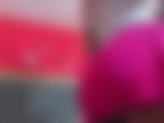 YayaHilton's Live Sex Cam Show