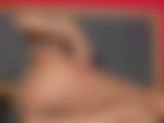 Live cam show with YayaHilton - Nipple Piercings on Streamer API