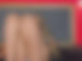 YayaHilton's Live Sex Cam Show