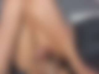 YayaHilton's Live Sex Cam Show