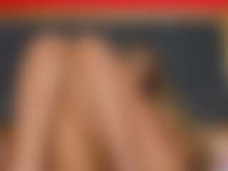 YayaHilton's Live Sex Cam Show