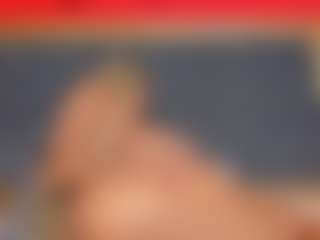 YayaHilton's Live Sex Cam Show