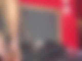 Live cam show with YayaHilton - Athletic Cum on Fapmatic.com