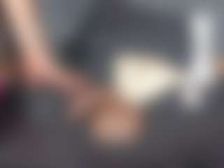 YayaHilton's Live Sex Cam Show