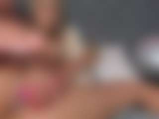 YayaHilton's Live Sex Cam Show