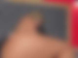 YayaHilton's Live Sex Cam Show