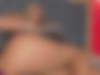 YayaHilton's Live Sex Cam Show