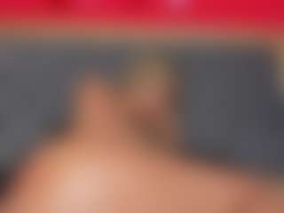 YayaHilton's Live Sex Cam Show