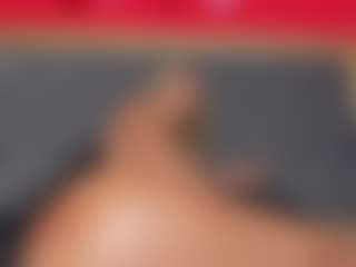 YayaHilton's Live Sex Cam Show
