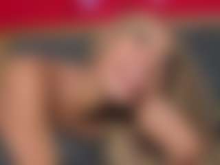 YayaHilton's Live Sex Cam Show