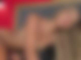 YayaHilton's Live Sex Cam Show