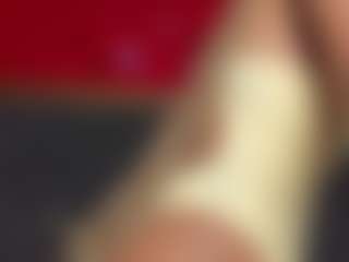Live cam show with YayaHilton - Anal Toys on sexylivex.com