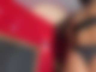 YayaHilton's Live Sex Cam Show
