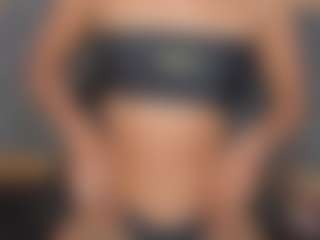 YayaHilton's Live Sex Cam Show