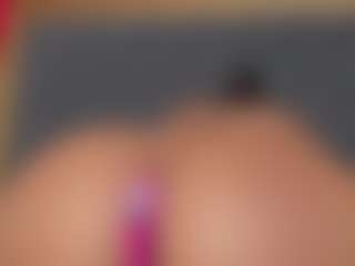 Live cam show with YayaHilton - Sexwebcam on Camsoda