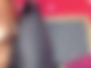 YayaHilton's Live Sex Cam Show