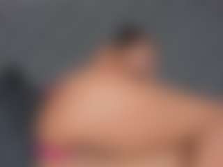 YayaHilton's Live Sex Cam Show