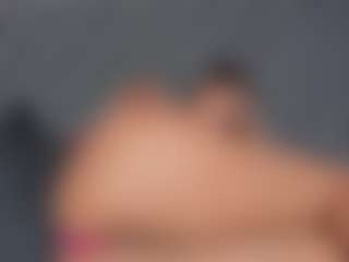 YayaHilton's Live Sex Cam Show