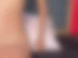 YayaHilton's Live Sex Cam Show