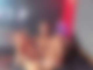 YayaHilton's Live Sex Cam Show