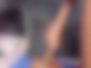 YayaHilton's Live Sex Cam Show