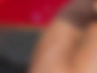YayaHilton's Live Sex Cam Show