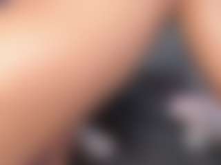 YayaHilton's Live Sex Cam Show