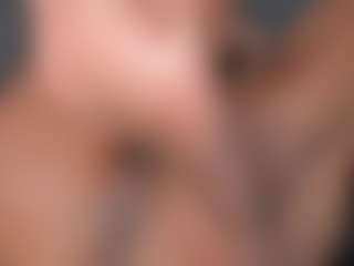 YayaHilton's Live Sex Cam Show