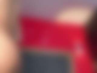YayaHilton's Live Sex Cam Show