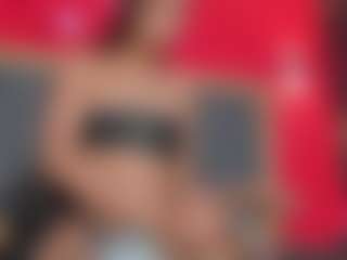 YayaHilton's Live Sex Cam Show