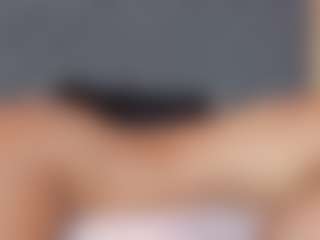 YayaHilton's Live Sex Cam Show