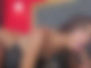 YayaHilton's Live Sex Cam Show
