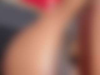 Live cam show with YayaHilton - White Teen (18+) on Camsoda | colombia