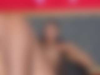 Live cam show with YayaHilton - Athletic Teen (18+) on CamwithHer
