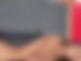 YayaHilton's Live Sex Cam Show