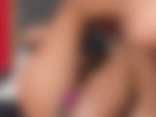 YayaHilton's Live Sex Cam Show