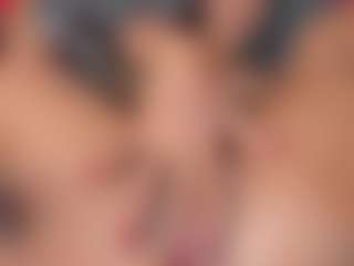 YayaHilton's Live Sex Cam Show