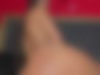 YayaHilton's Live Sex Cam Show
