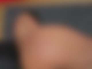YayaHilton's Live Sex Cam Show