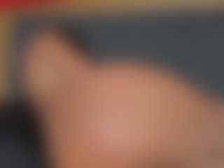 YayaHilton's Live Sex Cam Show
