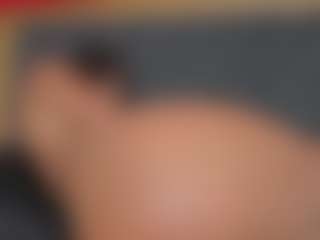 YayaHilton's Live Sex Cam Show