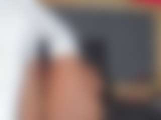 YayaHilton's Live Sex Cam Show