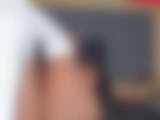 YayaHilton's Live Sex Cam Show
