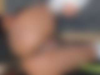 YayaHilton's Live Sex Cam Show
