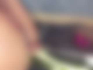 YayaHilton's Live Sex Cam Show