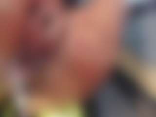 YayaHilton's Live Sex Cam Show